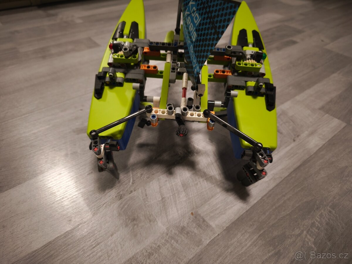 Lego technic - katamaran - 4