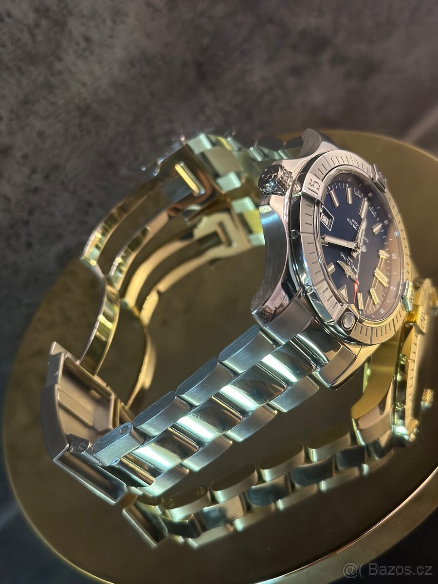 BREITLING AVENGER | 43mm - 4