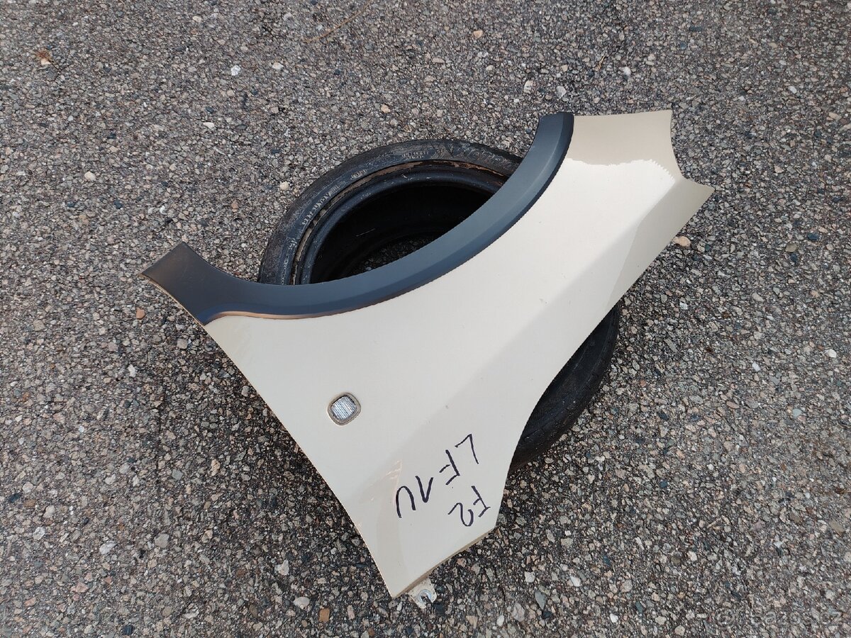 Levý blatník Škoda Fabia 2 - 4