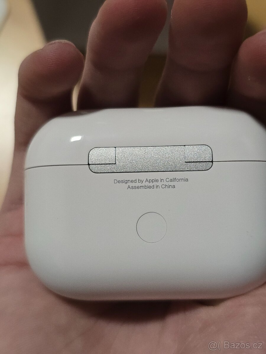Apple AirPods Pro 2 - 4