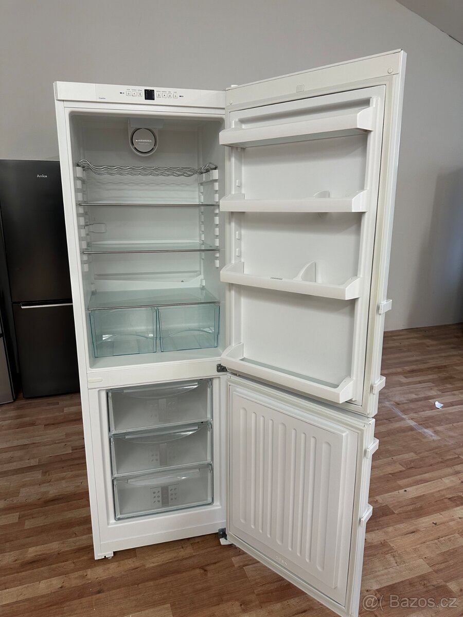 Lednice s mrazákem Liebherr (116) - 4