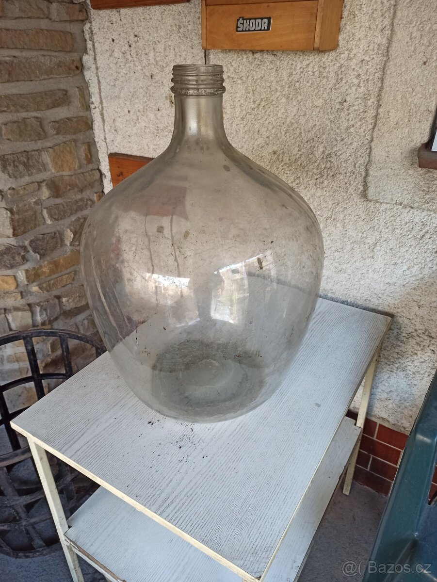 Prodám demižon 50L - 4