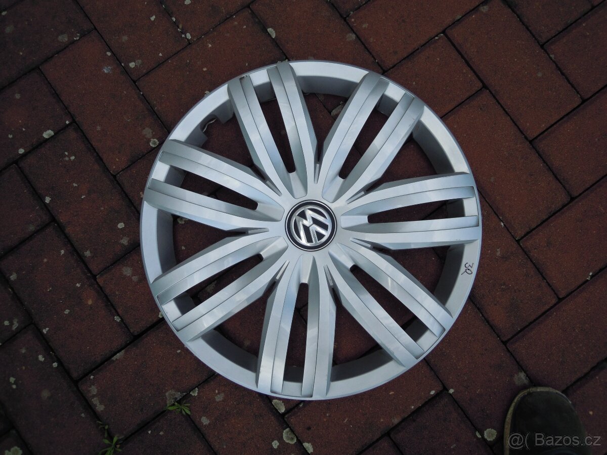 Poklice, puklice originál VW 16" č.32 - 4