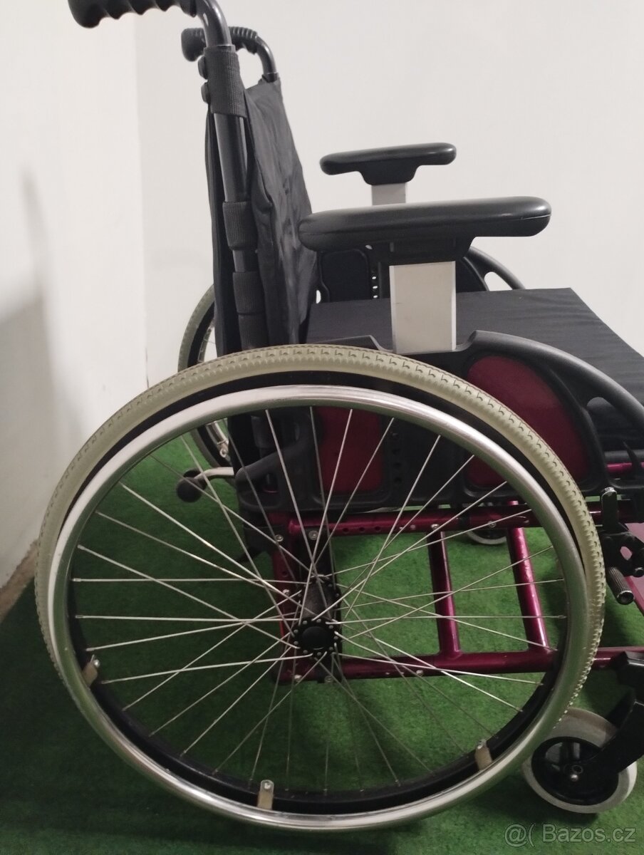 Mechanický invalidní vozík OTTO BOCK se ZÁRUKOU - 4