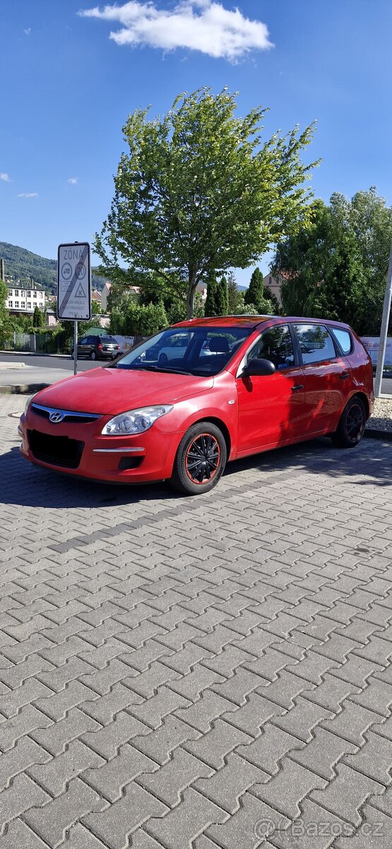 Hyundai i30 kombi, 1,6 CRDI 85KW - 4