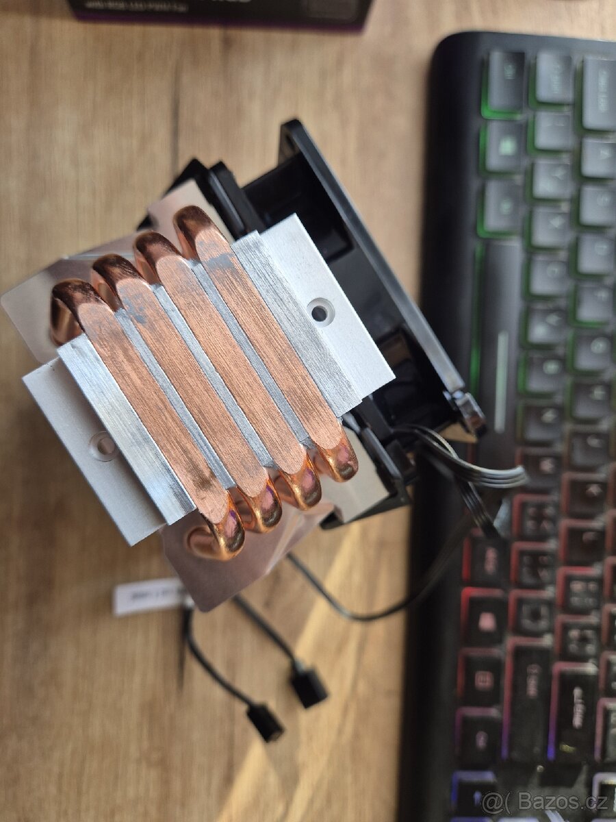 Chladič procesoru CoolerMaster Hyper H410R RGB - 4