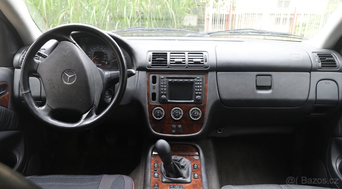 Prodám Mercedes Bens ML270 - 4