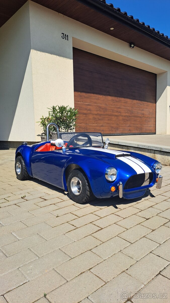 Mini benzinové autíčko Shelby Cobra 50cc