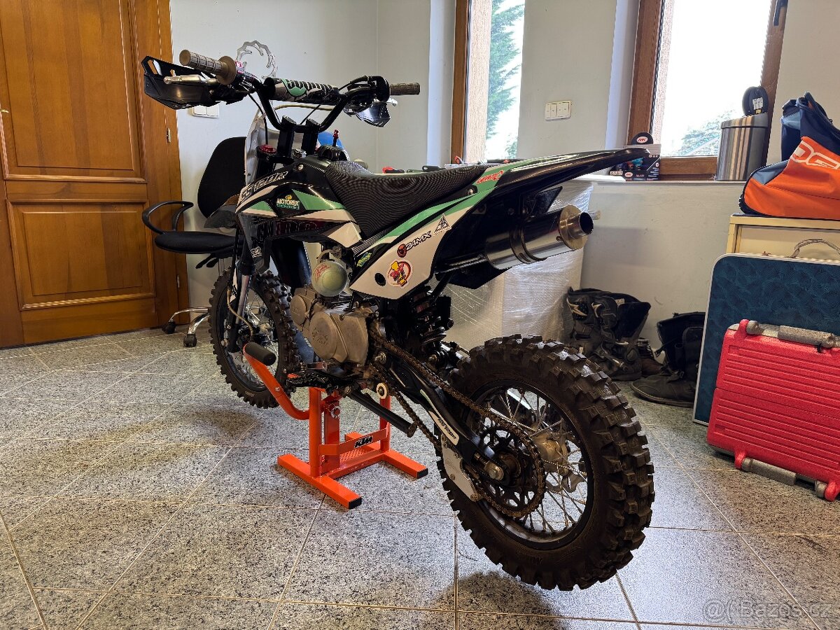 STOMP SS120R Top Stav