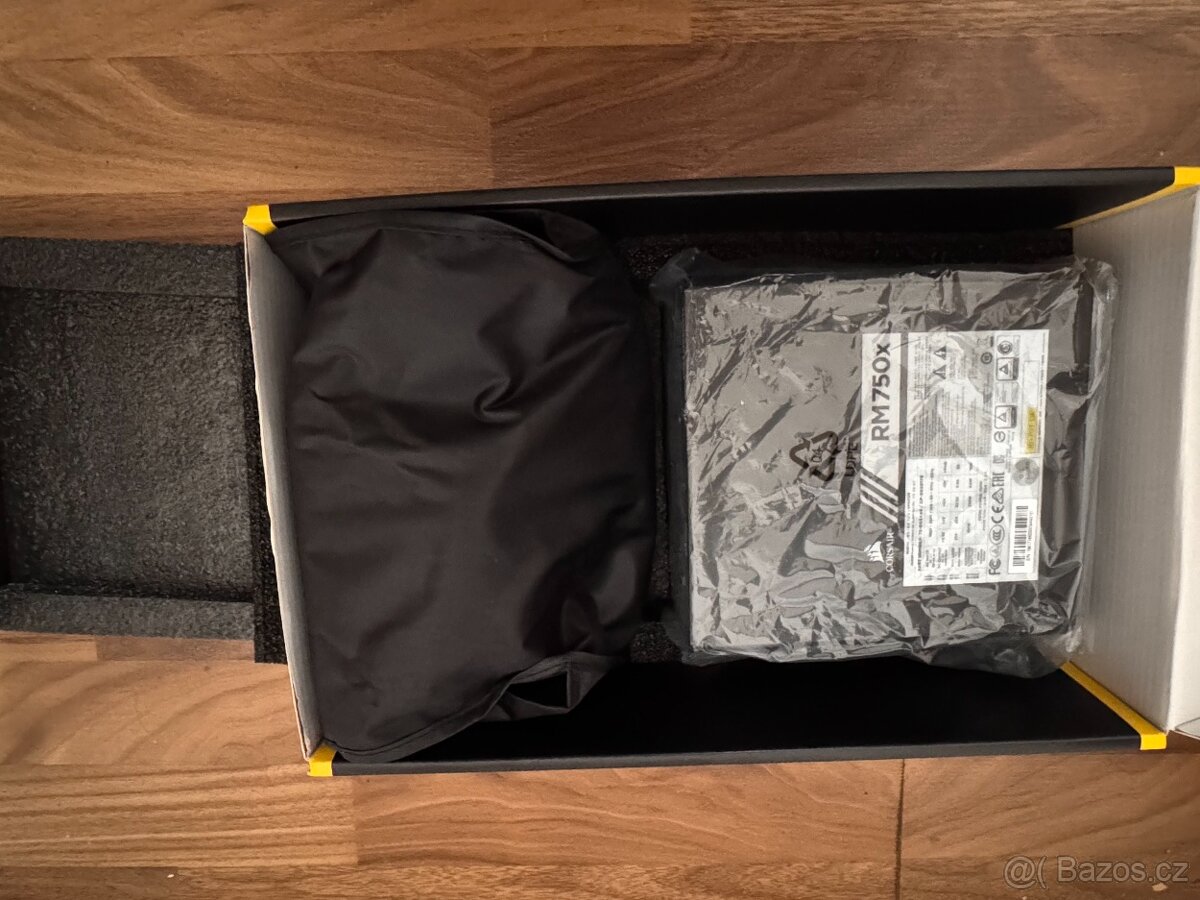 PC zdroj Corsair RM750x - 4