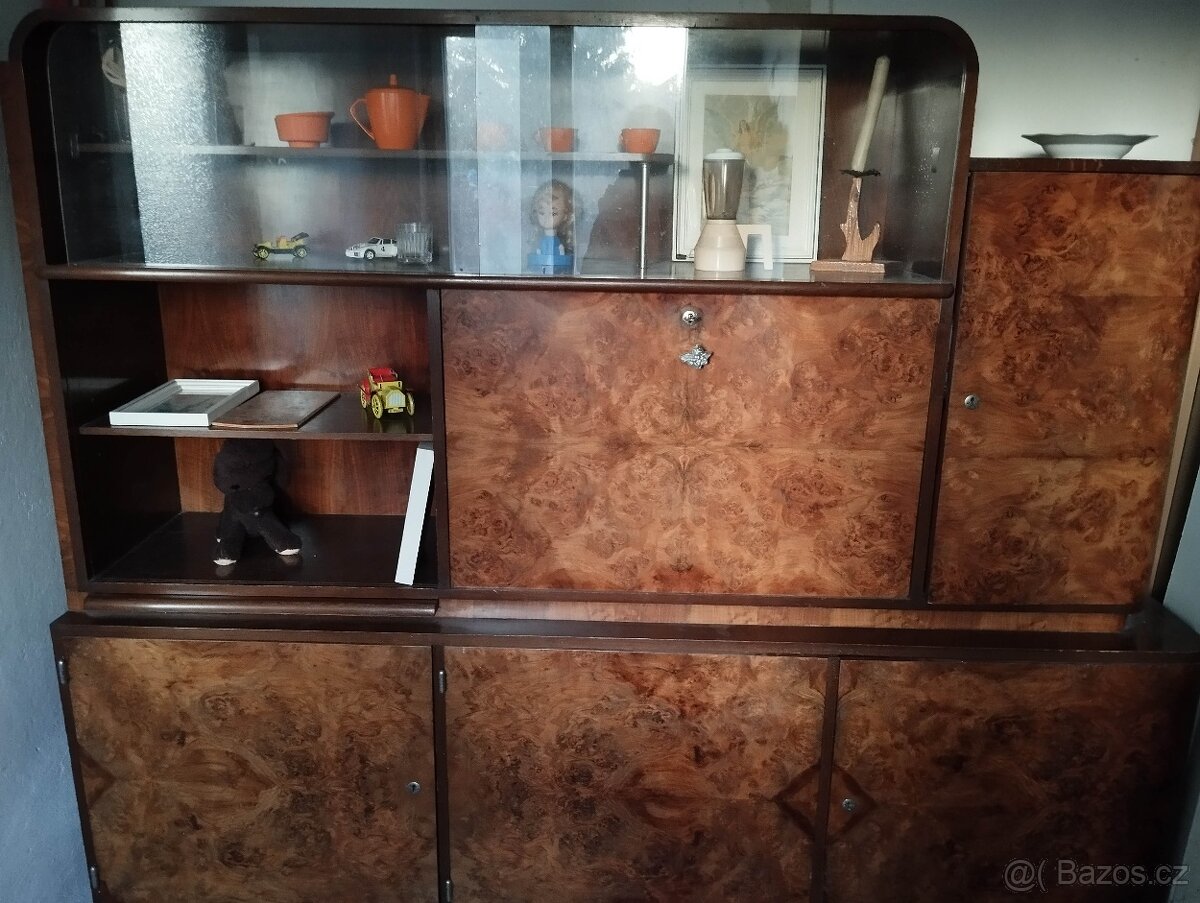 Starožitná obývací stěna,dekor kořenice - 4