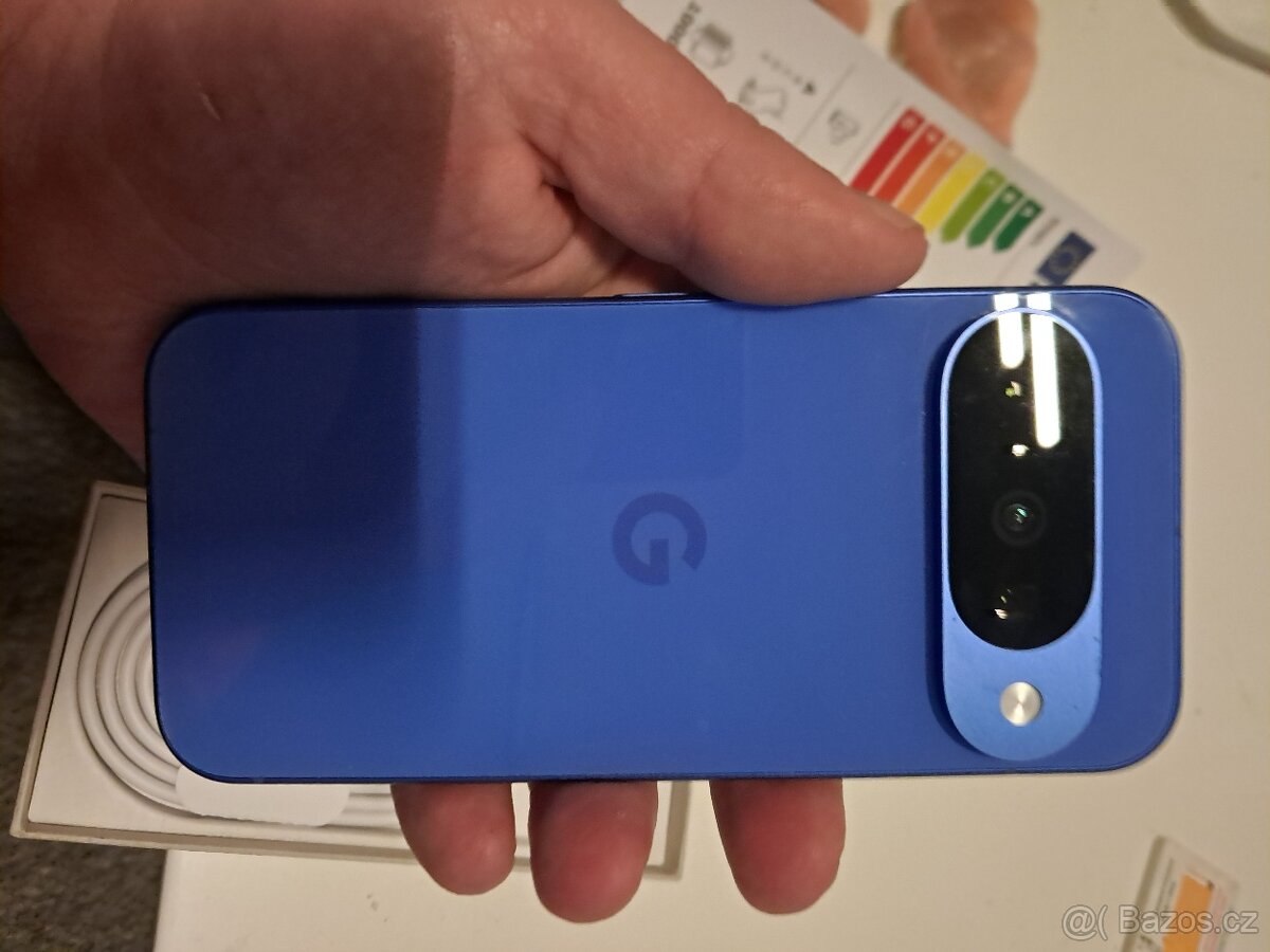 Google Pixel 10 - 4
