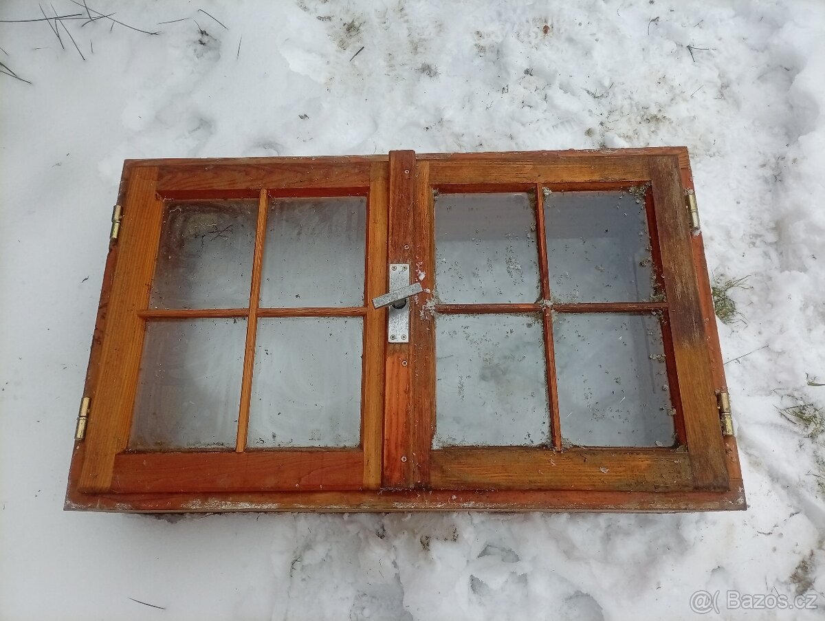 Dřevěné dveře, okno oboustranné - 4