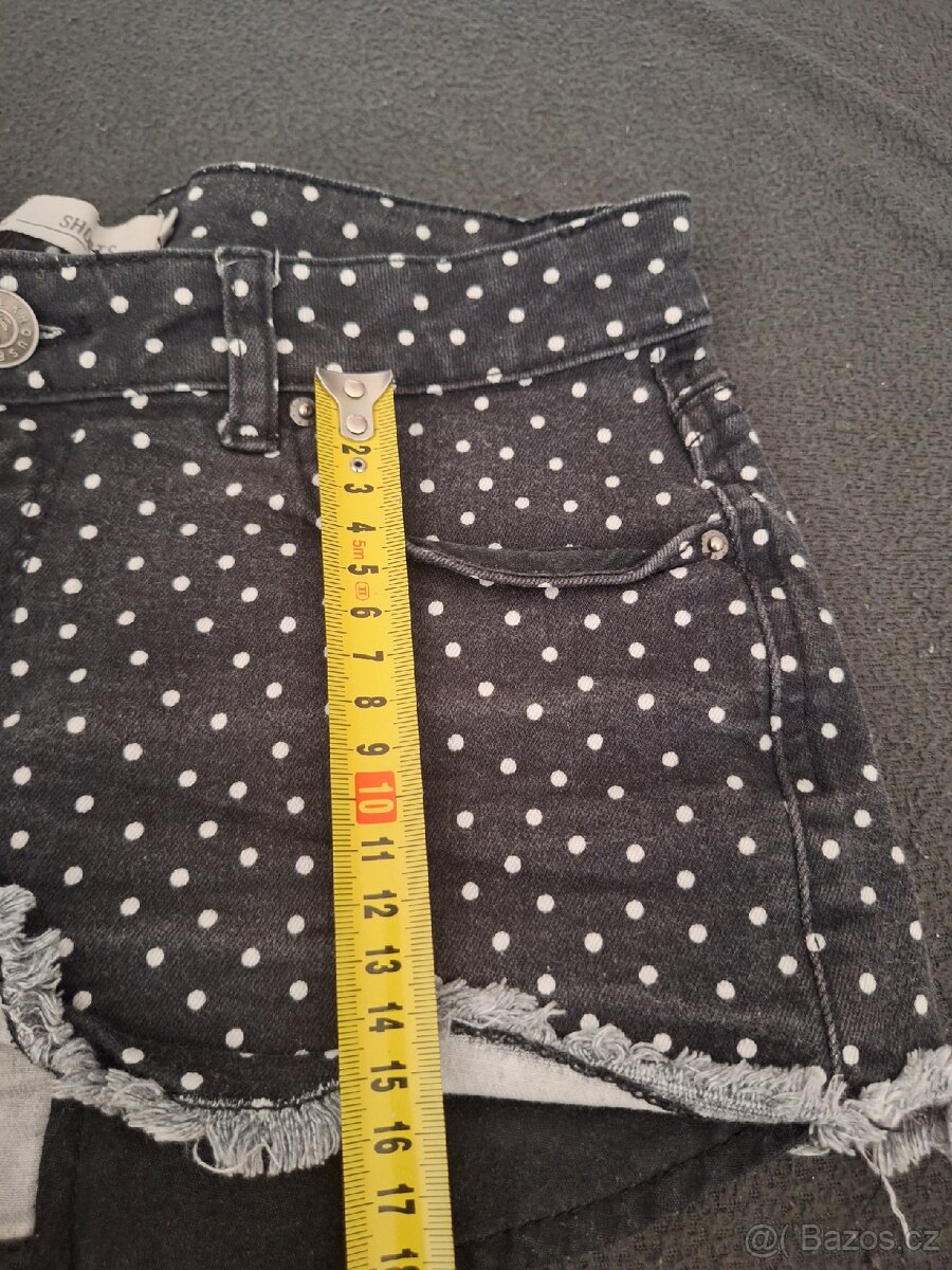 Dívčí kraťasy značky Clockhouse, vel. 34. - 4