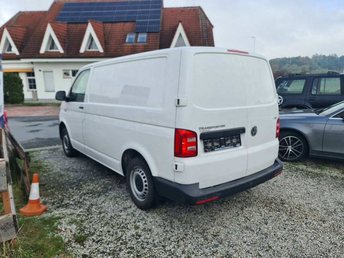 VW Transportér T6 2,0 TDi 75 kw 07/2016 - 4