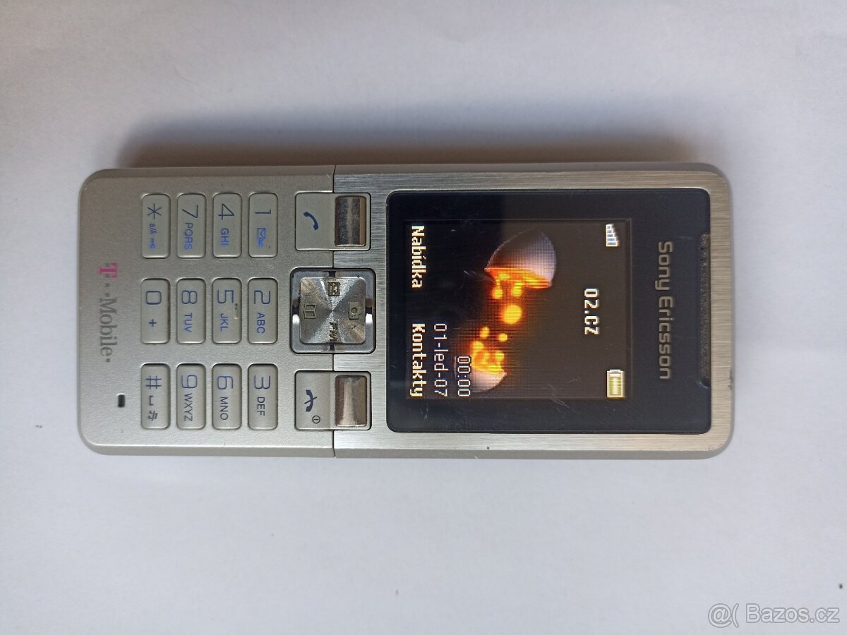 Sony Ericsson T250i - 4