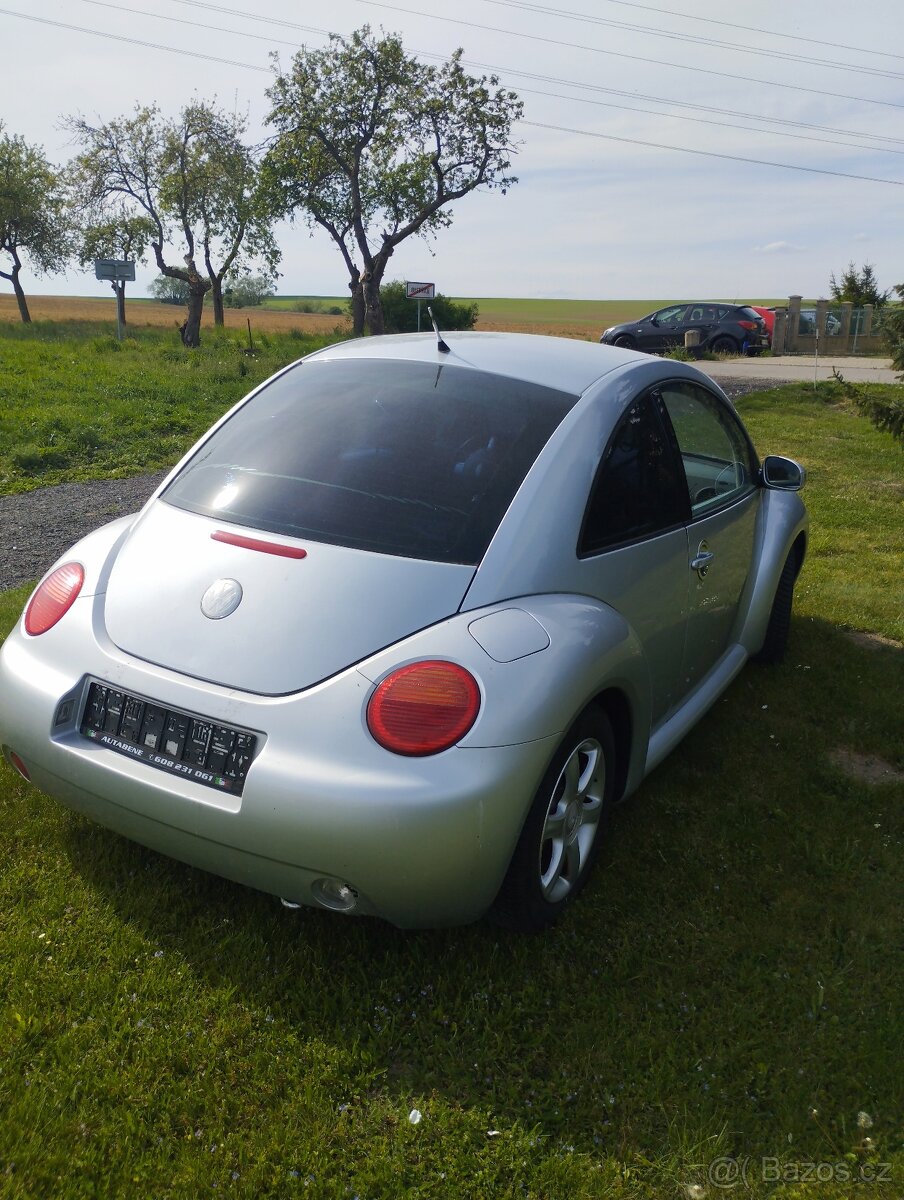 Volkswagen New Beetle 1.6Arte - 4