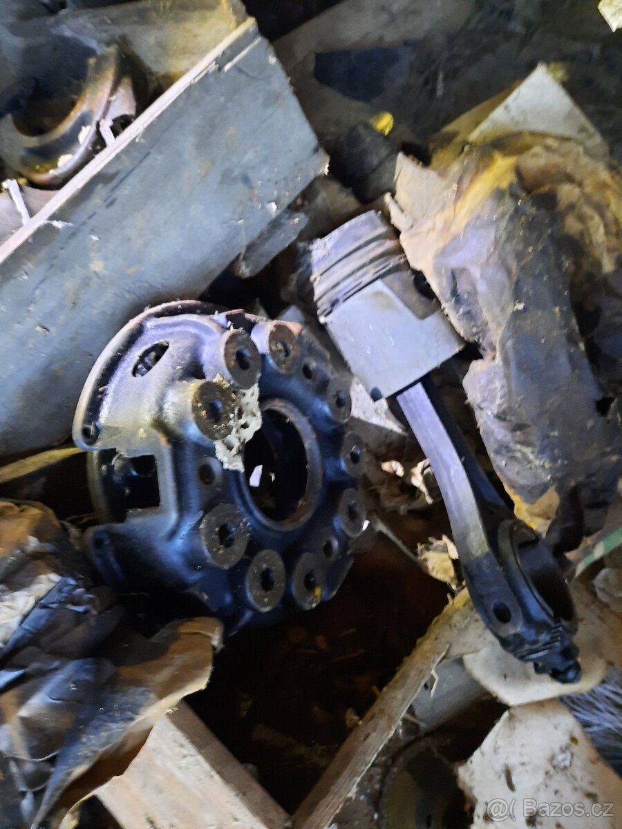 Škoda 30 náhradné diely - 4