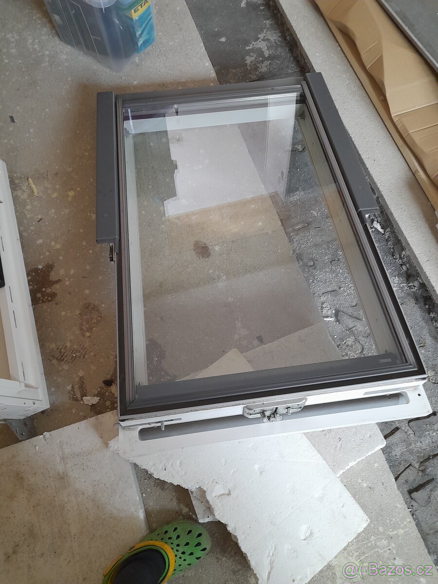 Střešní okna Velux 118 x 78 - 4