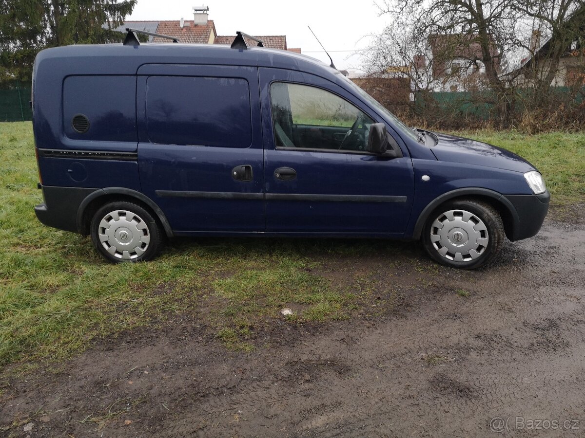 OPEL COMBO 2010 DIESEL 1.3i 55KW TAŽNÉ ZAŘÍZENÍ - 4