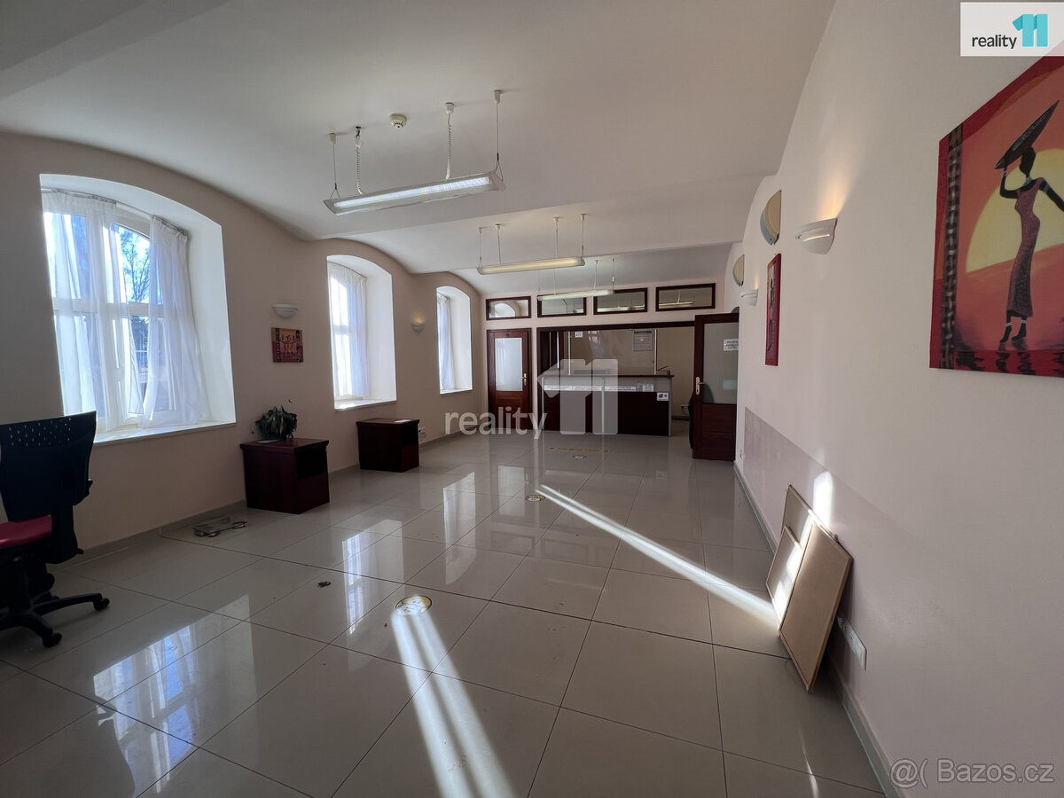 Pronájem obchodního prostoru 147m2 - 4