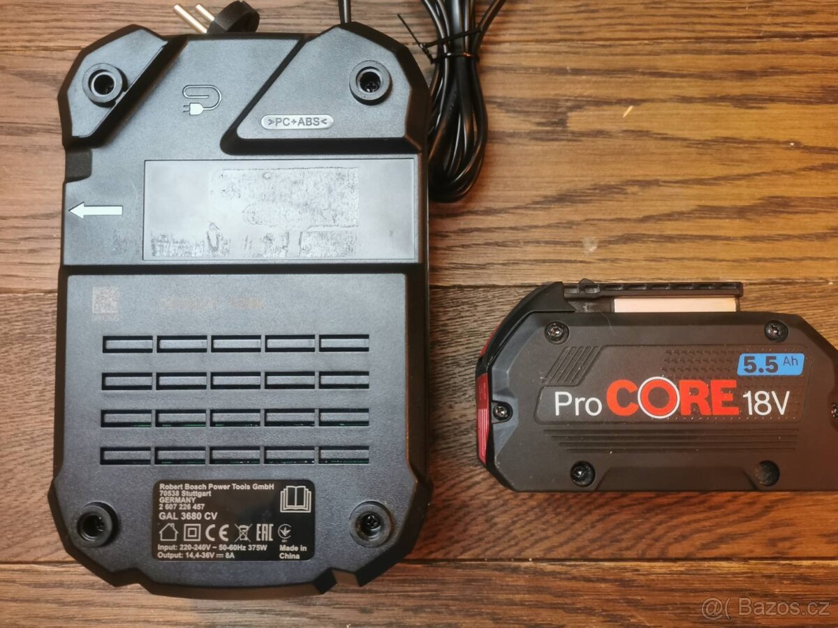 Nabiječka Bosch Gal 3680 CV a baterie Pro core 18 V - 4