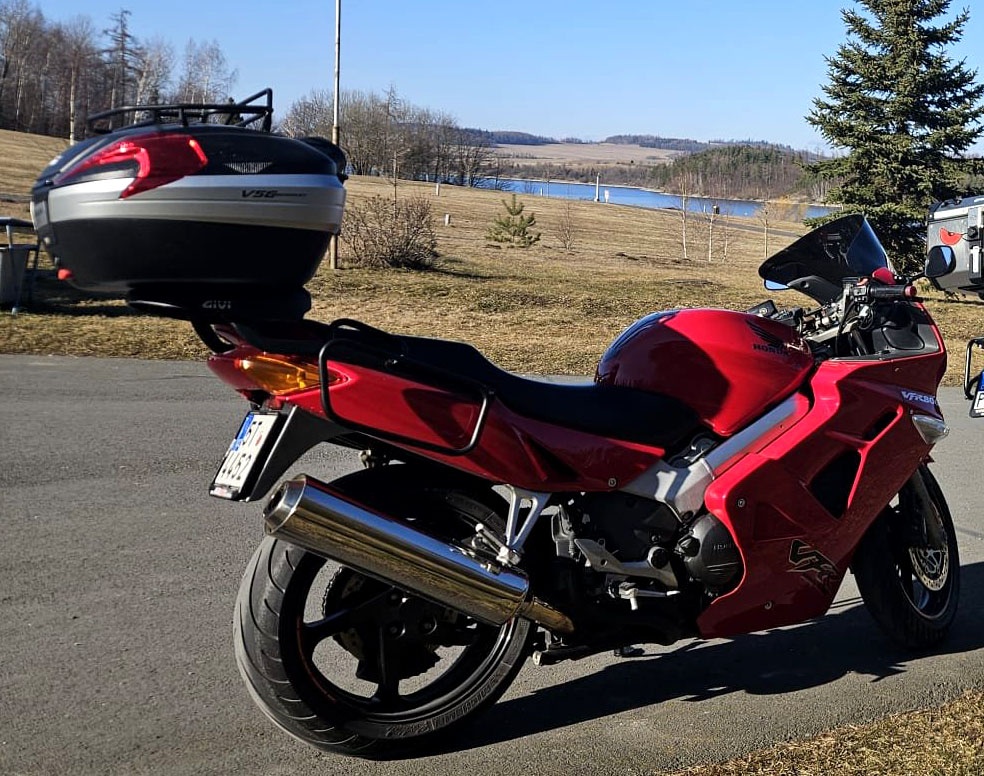 Honda VFR800FI - 4