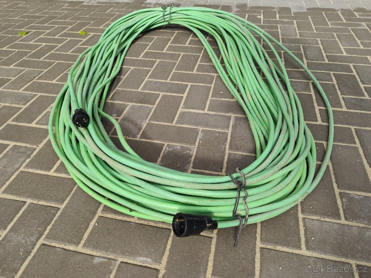 Prodlužovací kabel 230V - 70metrů - silný - 4