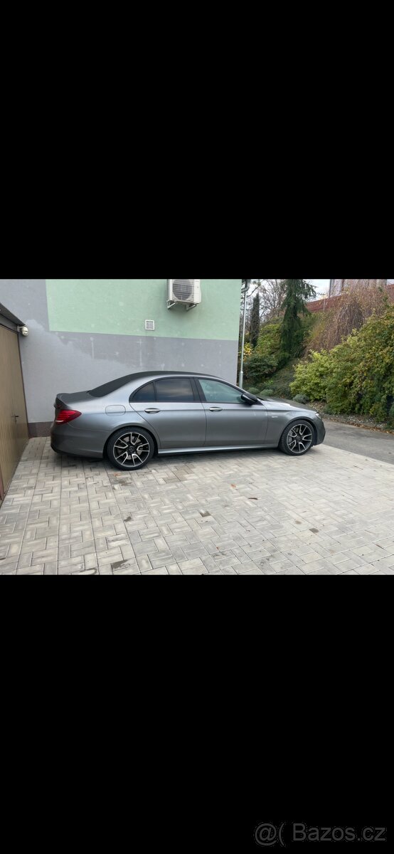Mercedes E43 AMG 295kw 4MATIC - 4