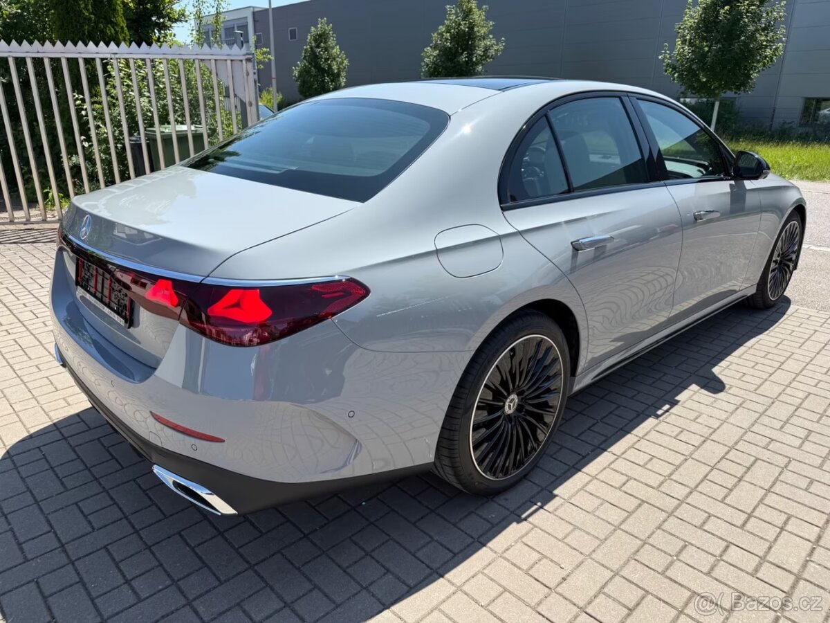 Mercedes-Benz E 200 - 4