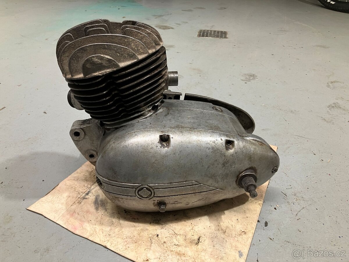 Motor Manet M90 - 4