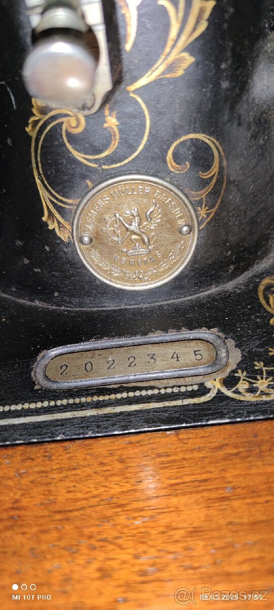 Retro šicí stroj - 4