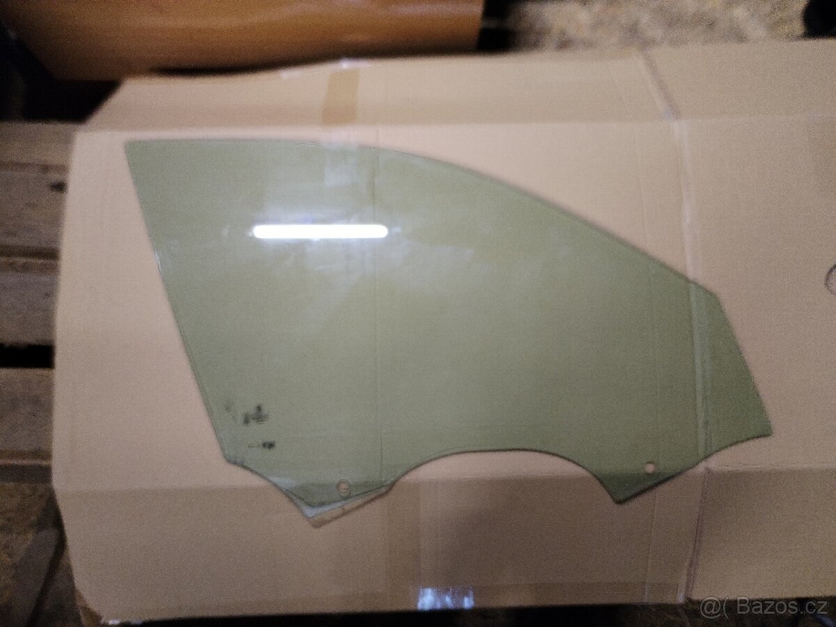 Přední boční okna, skla bmw F30/31 - 4