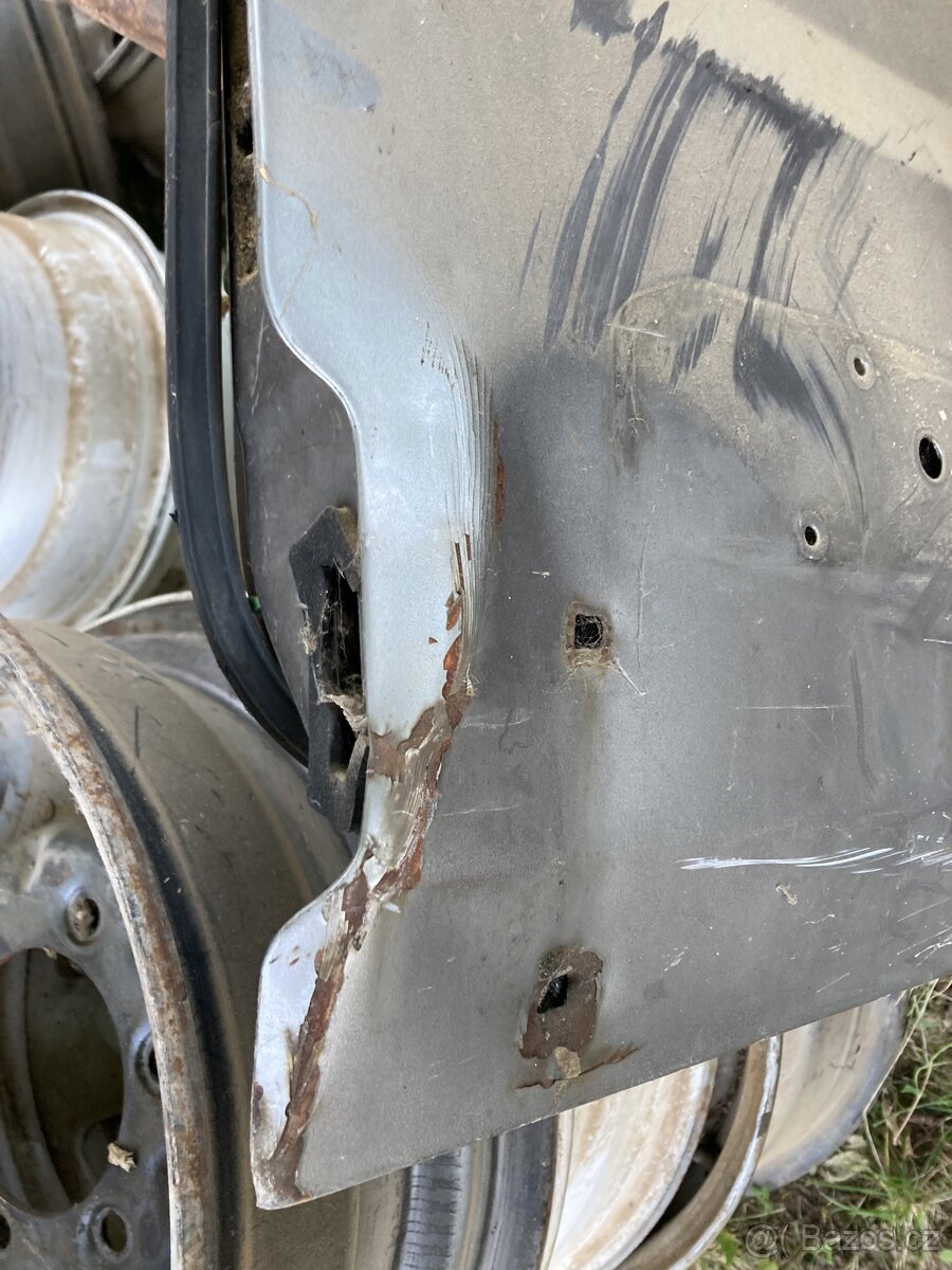 Land Cruiser HZJ GRJ 70 71 73 74 76 78 zadni dvere