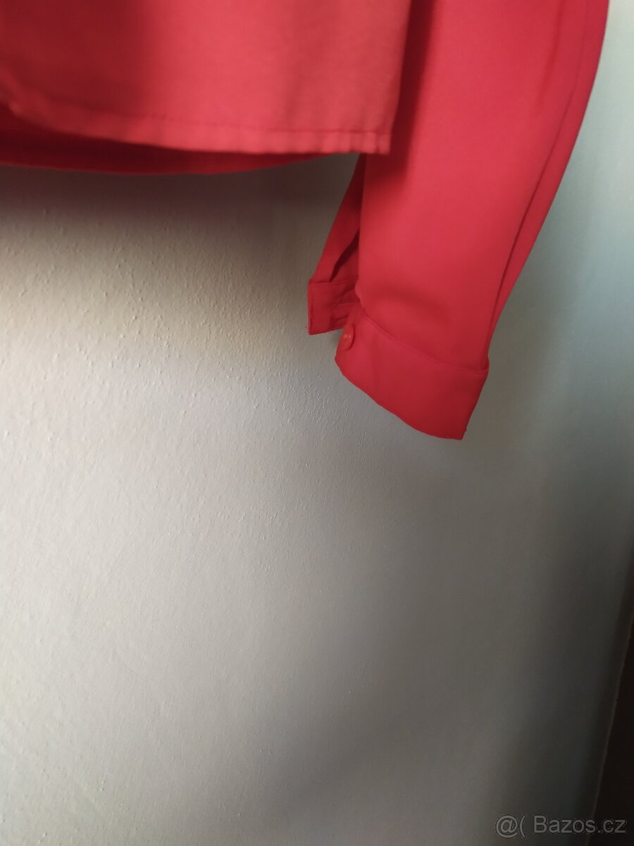 hezká červená halenka - 4