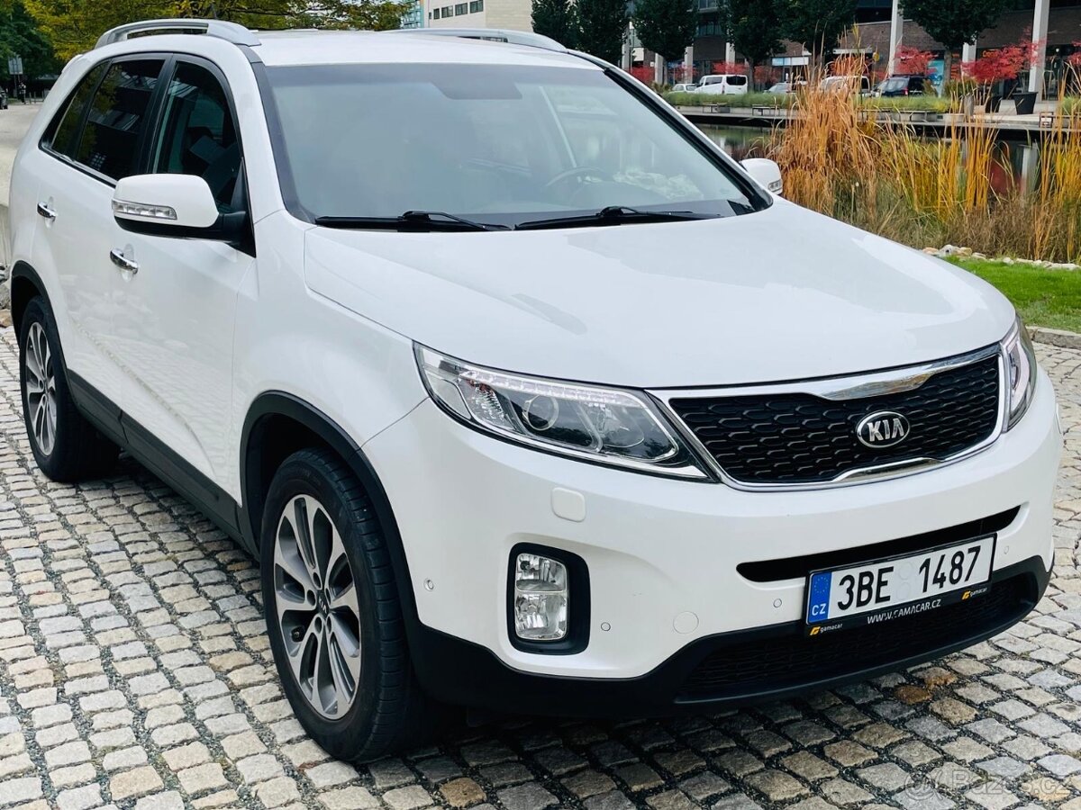 Kia Sorento 2.2CRDi 145KW AUTOMAT SERVISKA TAŽNÉ - 4