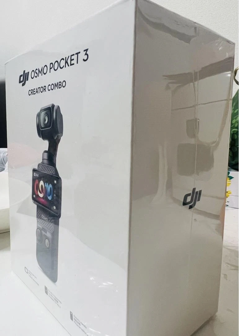DJI Osmo Pocket 3 Creator Combo - 4
