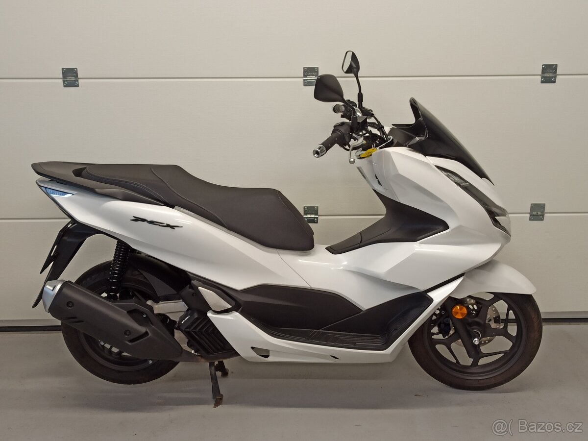 HONDA PCX 125 CZ 1. MAJITEL DPH - 4