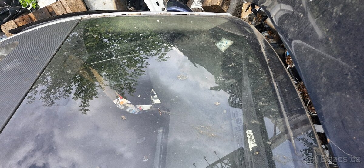 Predni zadni okno sklo audi A8 4E D3 - 4