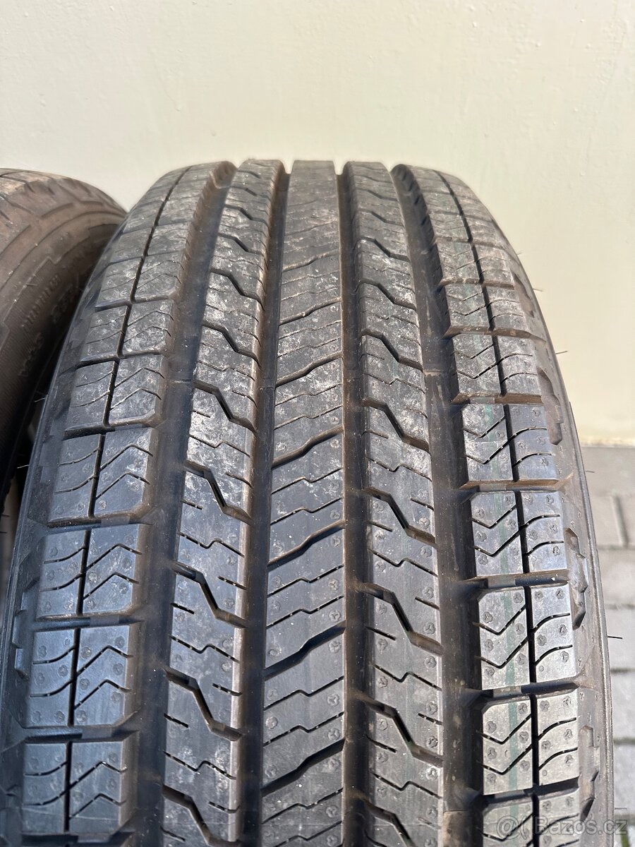 Nové pneu / SUV Good Year / Ford / Amarok 255/55 r20