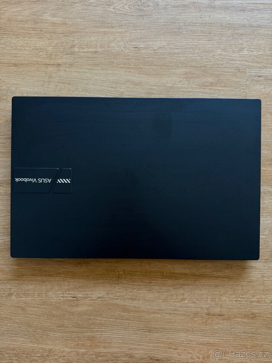 ASUS Vivobook 15 - 4