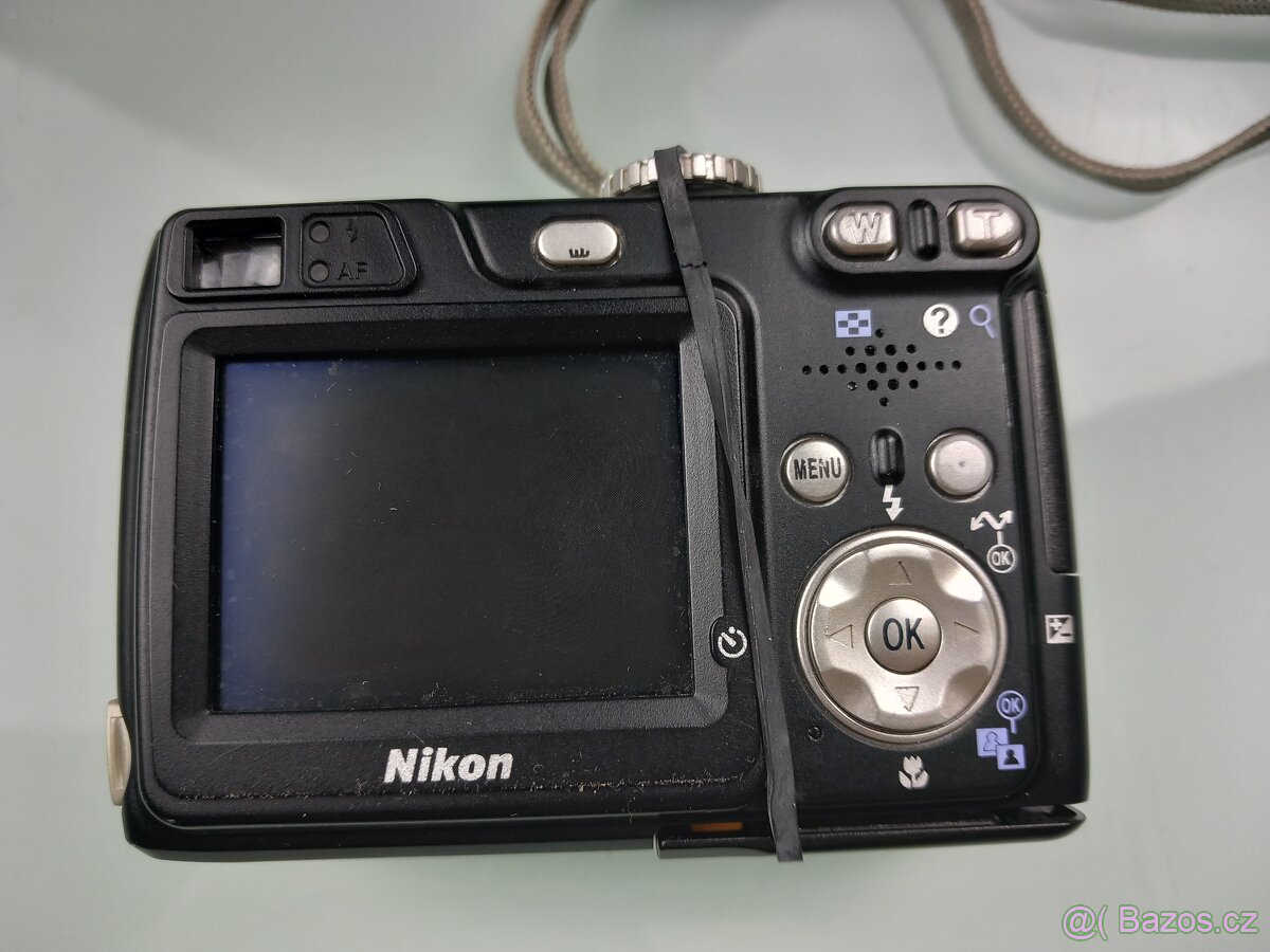 Nikon Coolpix 7900 - 4