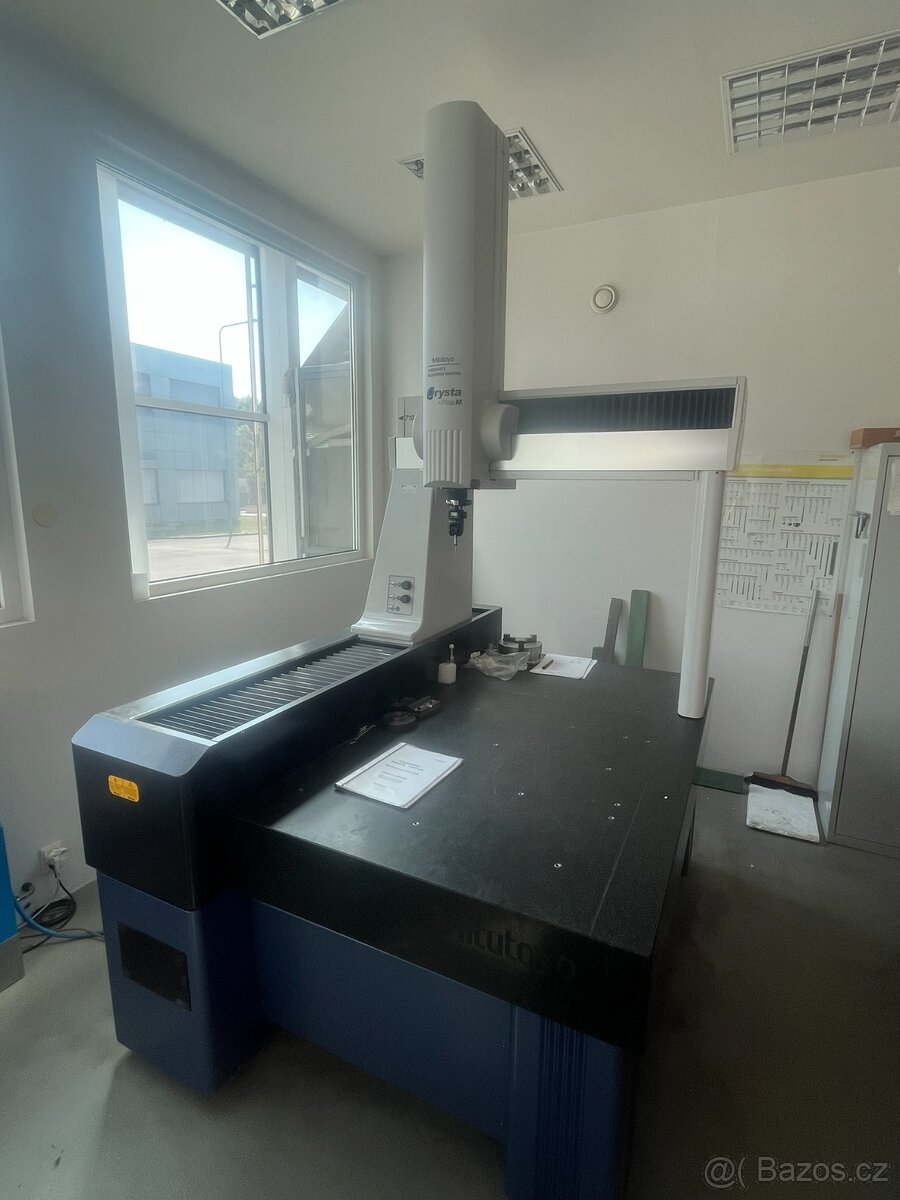 Měřící stroj Mitutoyo Crysta Plus 710 - 4