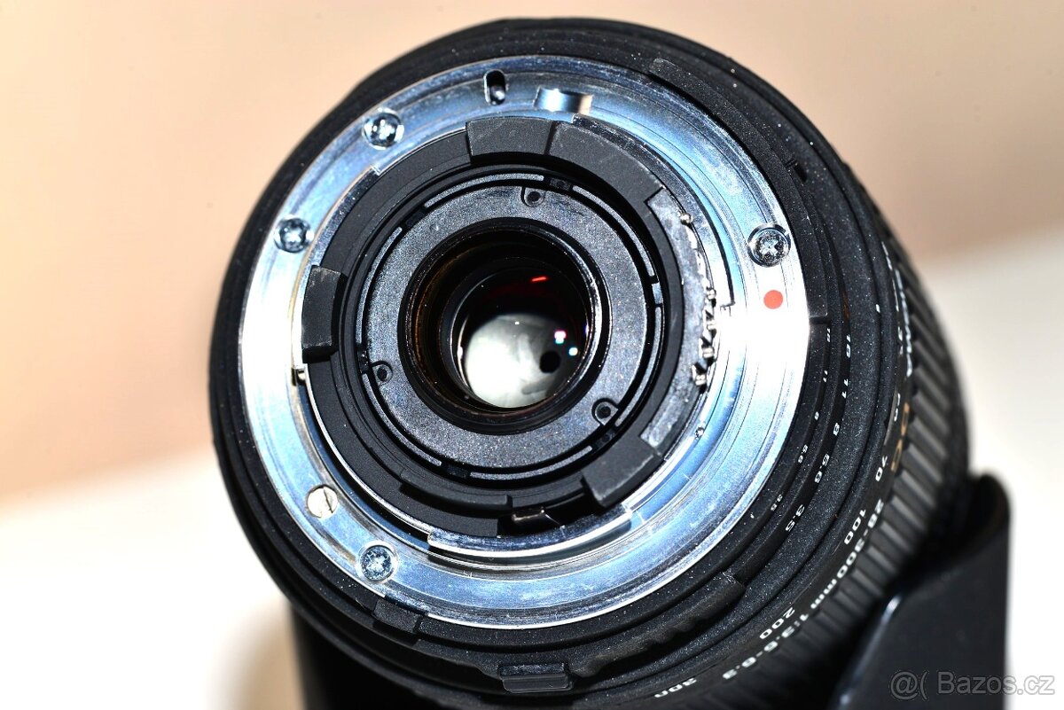 Sigma 28-300mm f/3,5-6,3 DG Macro pro Nikon - 4