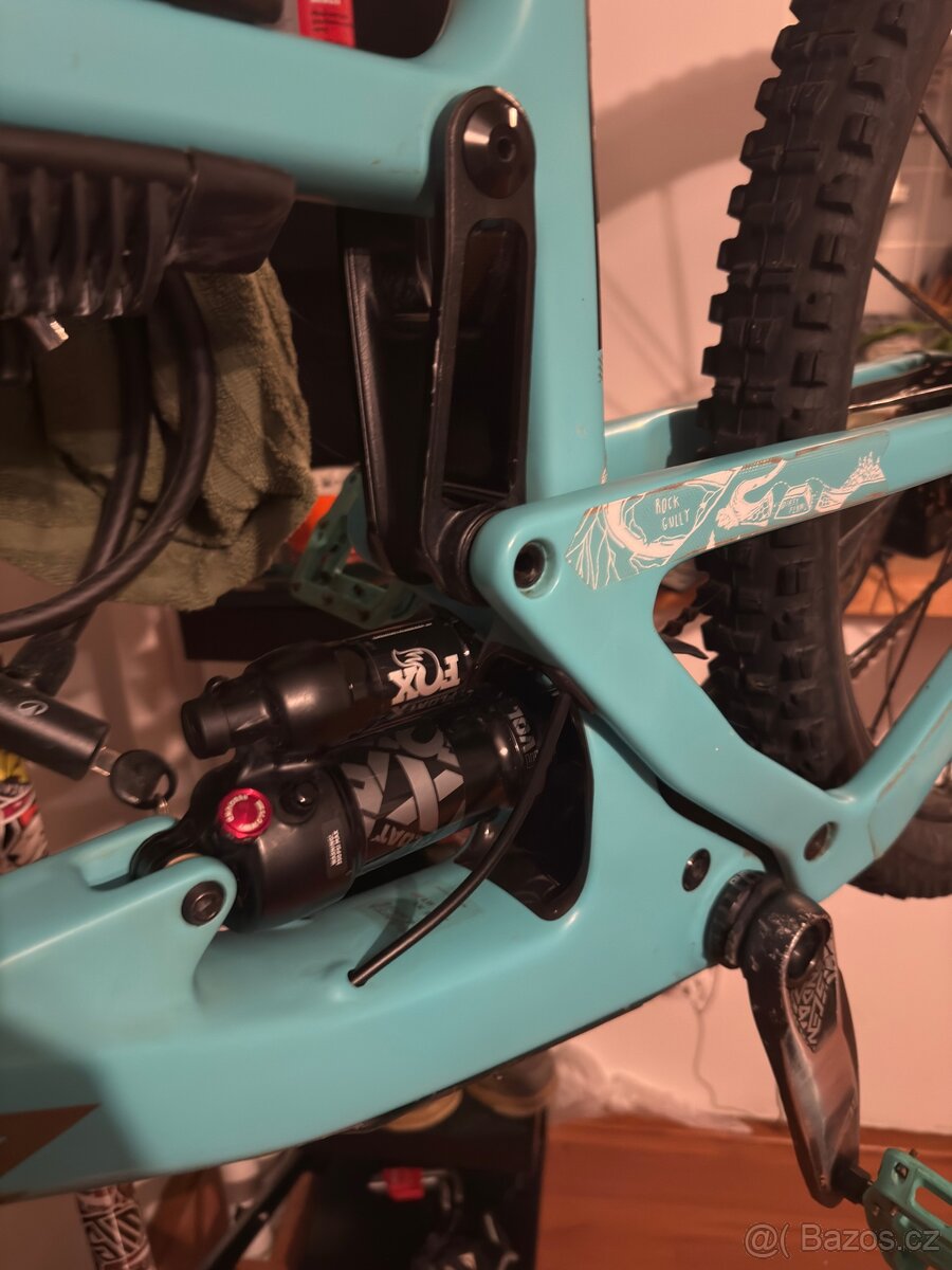 Santa Cruz Bronson V3 CC kashima 160mm - 4