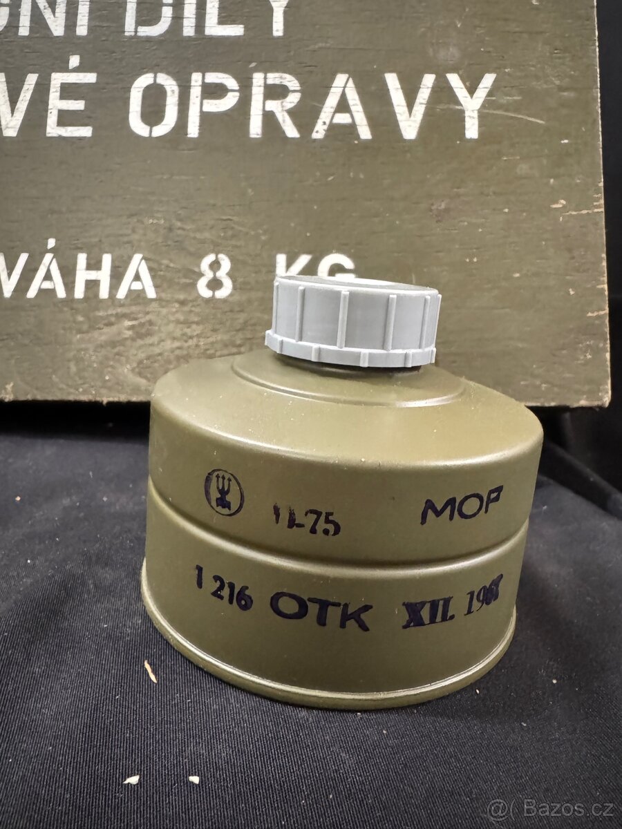 Vojenská sada - plynová maska, filtry, brašny a bedna, - 4