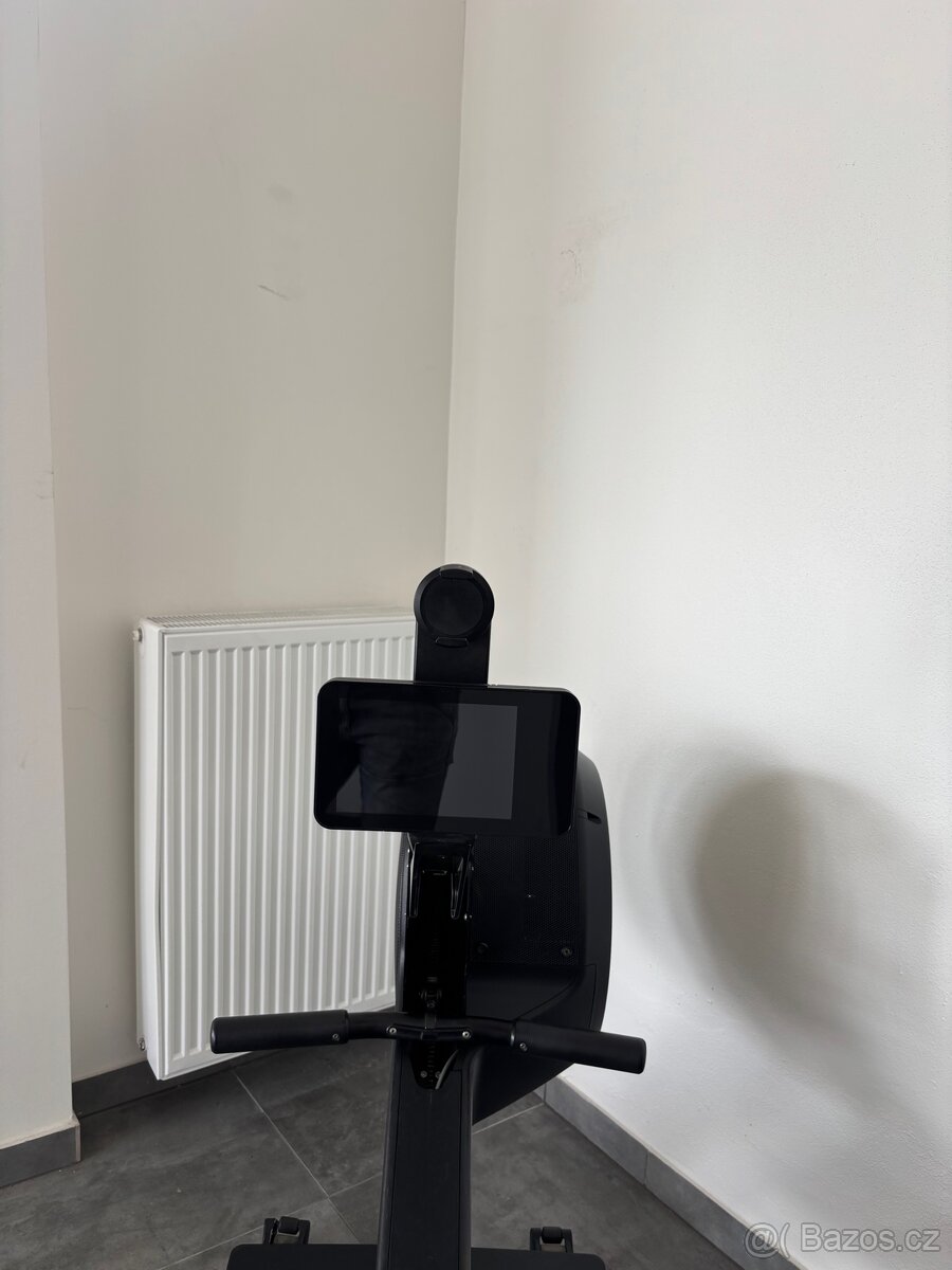 Technogym Skillrow – profesionální veslovací trenažér 🟩 - 4