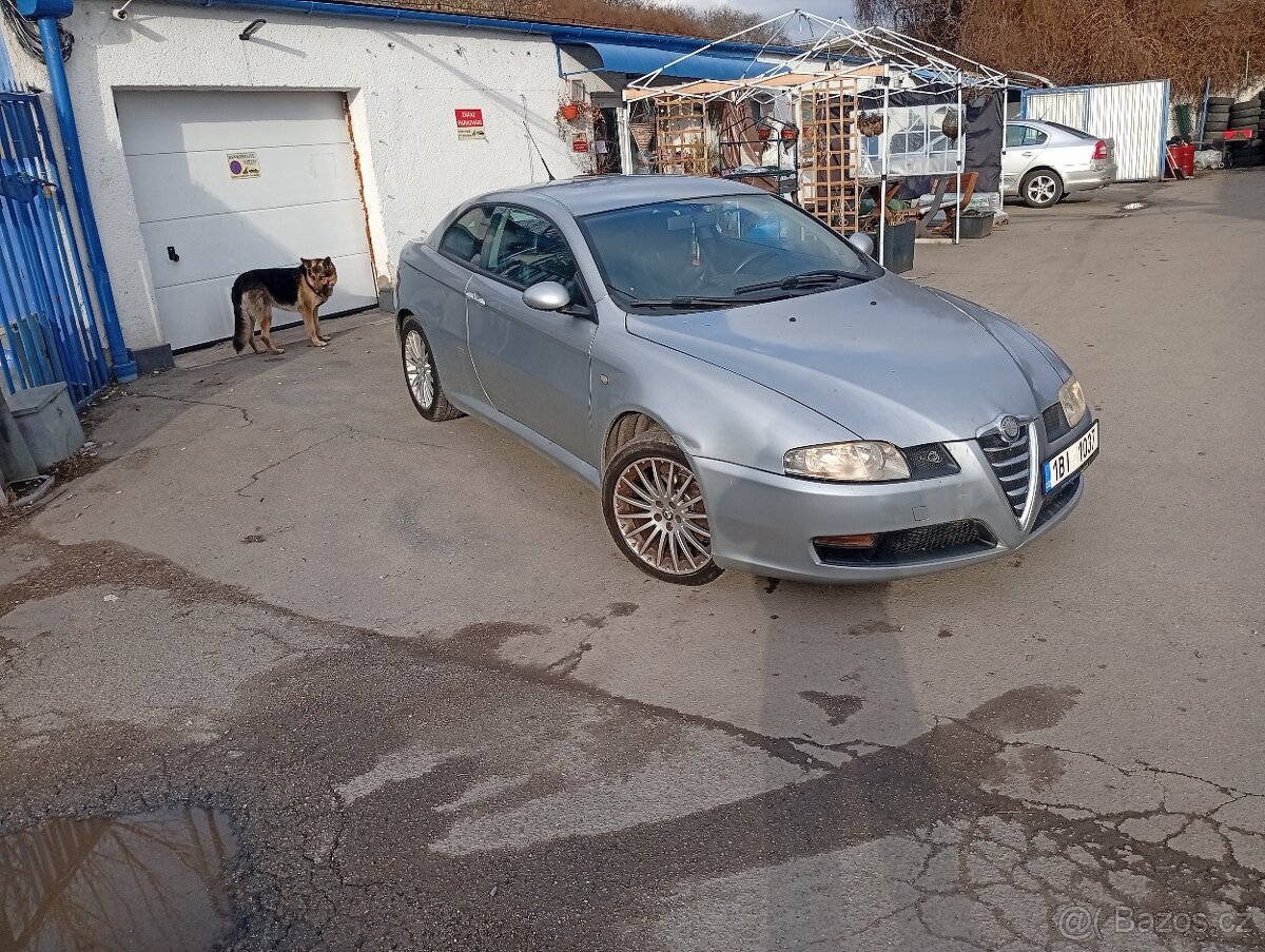---->Alfa Romeo GT 1.9 JTD ¹¹⁰kw - 4