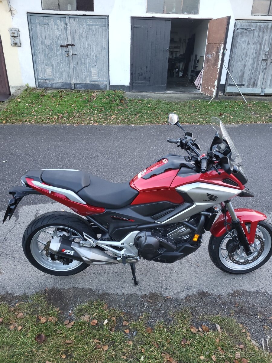 Honda NC750X DCT - 4