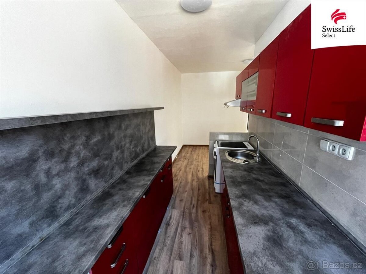 Pronájem bytu 2+1 51 m2 Závodu míru, Nejdek - 4